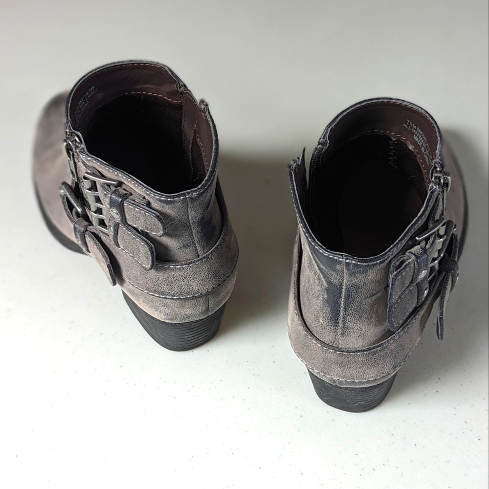 Shoes - barely worn